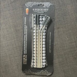 Black and Silver Reusable Straw Set